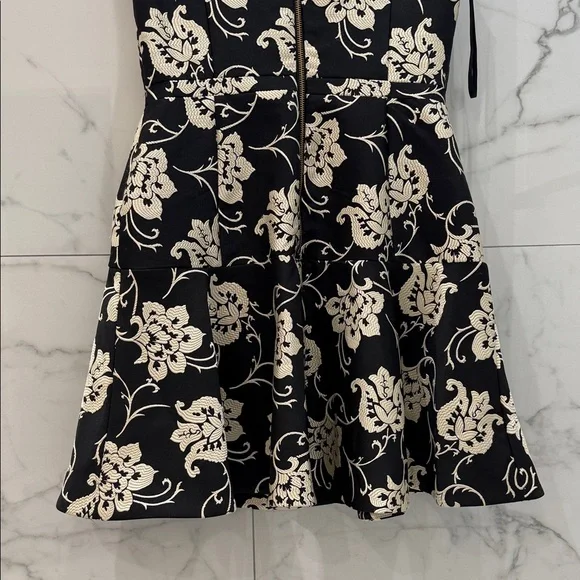 Ted Baker London Black and Cream Floral Mini Dress - Picture 9 of 9